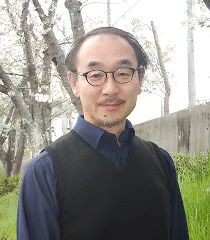 足立 彰